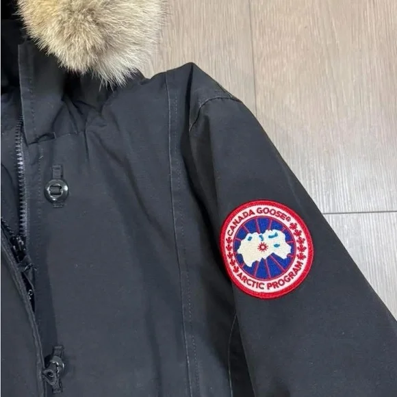 Canada Goose Black Kensington Parka with Fur Hood - Picture 4 of 6